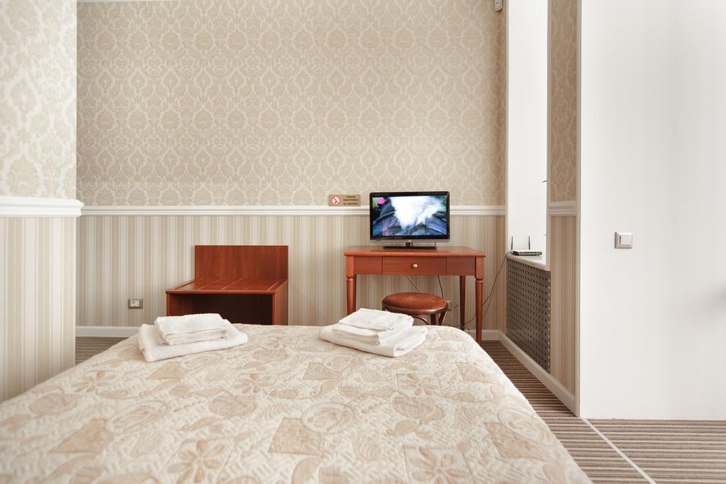 Consul Hotel Консул Οδησσός Δωμάτιο φωτογραφία