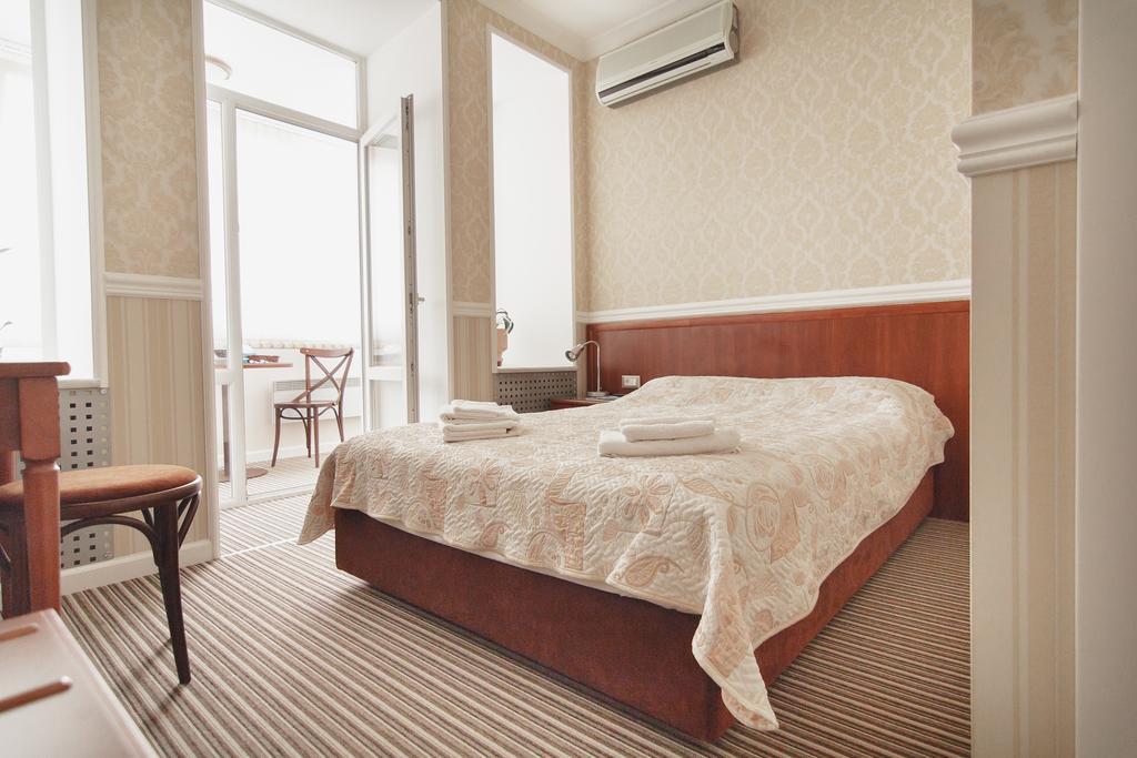 Consul Hotel Консул Οδησσός Δωμάτιο φωτογραφία