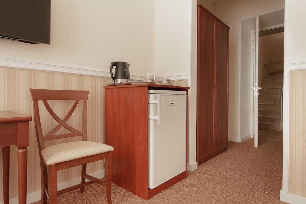 Consul Hotel Консул Οδησσός Δωμάτιο φωτογραφία