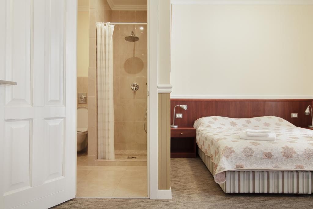 Consul Hotel Консул Οδησσός Εξωτερικό φωτογραφία